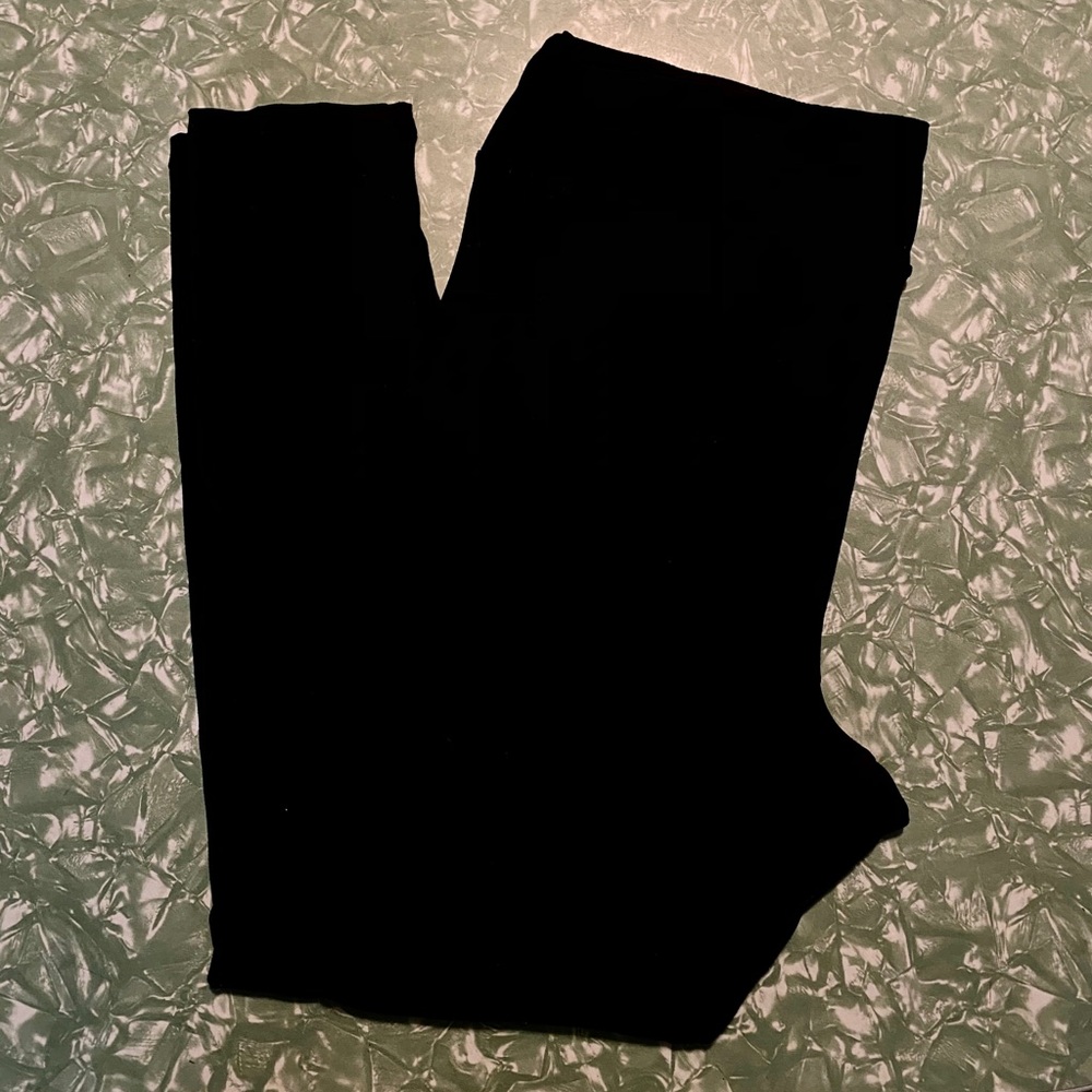LuLaRoe Leggings - solid BLACK!